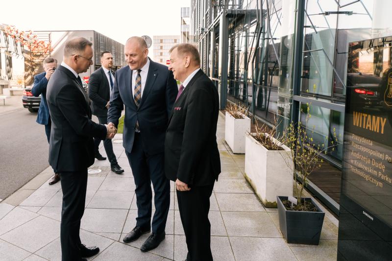 Prezydent Andrzej Duda odwiedził Krakow DIANA ACCELERATOR