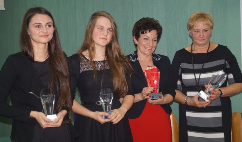 wolontariusze i społecznicy 2015 Katarzyna Dubiel, Krystyna Kronenberger, Aleksandra Oleksy i Martyna Lipińska