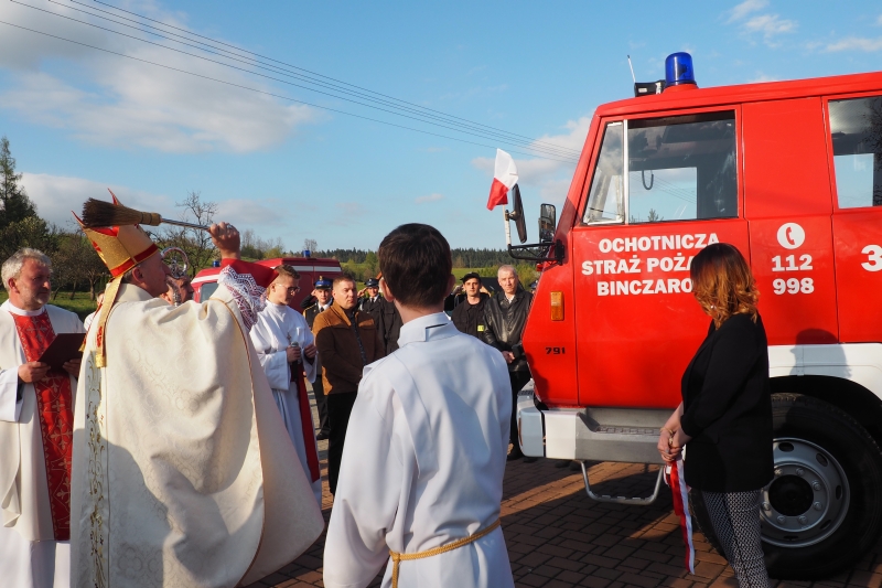 Strażacy z Binczarowej będą jeździć do pożarów młodszym autem