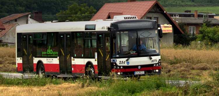 Od dwóch lat na Wolę Kurowską nie jeździ żaden autobus. Miejscowi mówią: dość!
