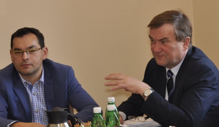 Chełmiec: sekretarz gminy Boruta zarabia więcej od wójta