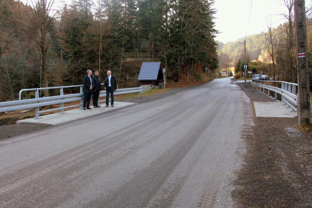Piwniczna-Zdrój: Kosarzyska dostały nowy most, ale na chodnik muszą zaczekać