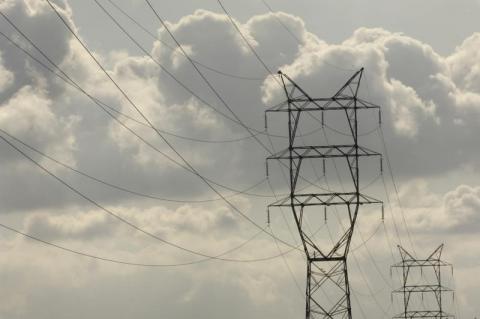 Jak ograniczyć skutki podwyżek cen prądu? Zajmie sie tym Europarlament