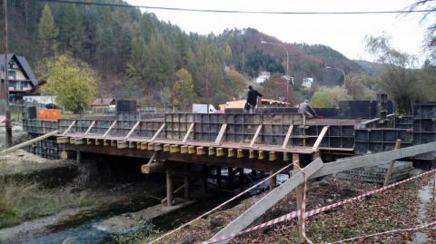 Piwniczna/Czercz: Budują most żeby postawić przedszkole