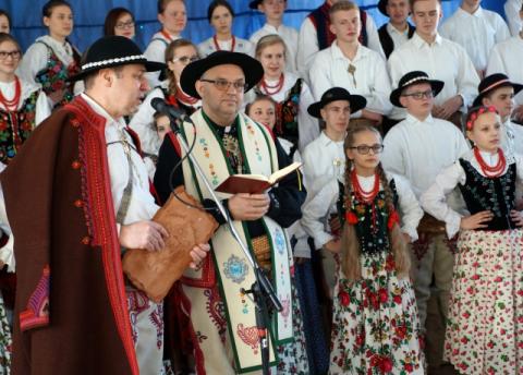 Msza święta na placu przy parafii w Piwnicznej – Zdroju zainauguruje III Festiwal Lachów i Górali