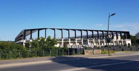 O tym czy montować dodatkowe elementy na stadionie Sandecji zdecyduje Rada Miasta