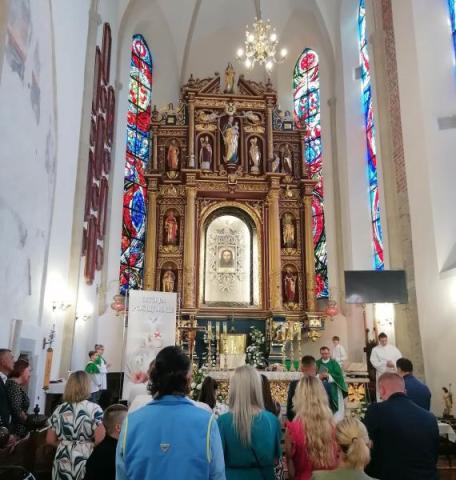 Konserwatorzy przywrócą blask ołtarzowi głównemu w bazylice św. Małgorzaty. Jego kolorystyka Cię zaskoczy