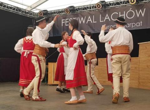  „Ciardasie” podczas III Festiwalu Lachów i Górali prezentowali Spisz. Ten folklor równie zachwyca