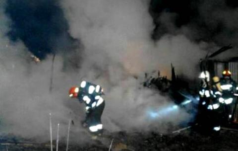 Strażacki koszmar. Jedni gasili pensjonat drudzy ratowali dobytek w Boguszowej 