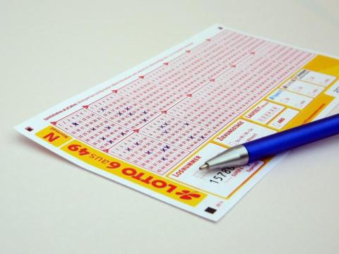 Wyniki Lotto z środy 17 sierpnia 2022 r. Sprawdź czy udało się wygrać?