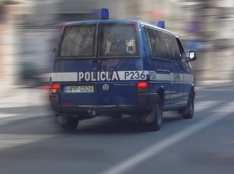 Jarali maryśkę w trakcie jazdy! Szesnastolatek i policyjny pościg na Nawojowskiej