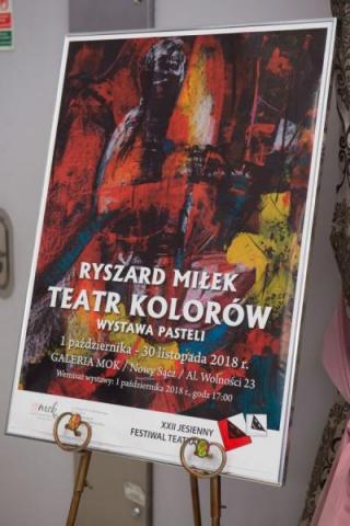 „Teatr kolorów” Ryszarda Miłka cieszy serce i oczy pomiędzy spektaklami Festiwal