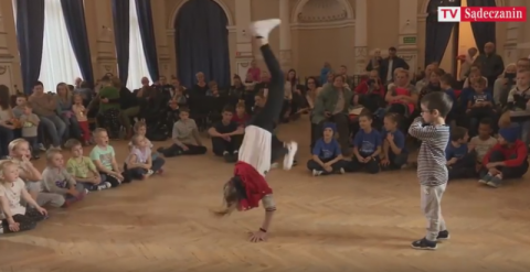Bitwa break dance w Krynicy-Zdroju, czyli jak dzieciaki dają czadu [WIDEO]