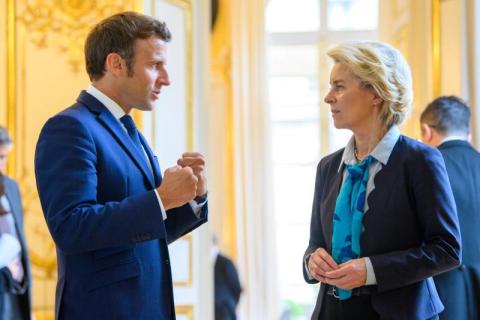 Emmanuel Macron, on the left and Ursula von der Leyen
