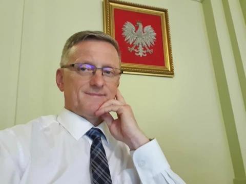 Burza o wiceprzewodniczącego rady Artura Czerneckiego. Klubowe oświadczenie i nie tylko