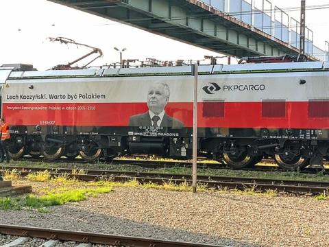 Na dworcu kolejowym w Nowym Sączu nawet taka lokomotywa [ZJĘCIA]