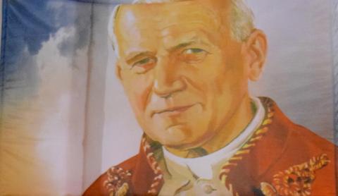 Muszyńscy rajcy w uchwale bronią dobrego imienia św. Jana Pawła II