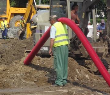 Chełmiec: Jest kasa na naprawę kanalizacji w Świniarsku! I nie tylko