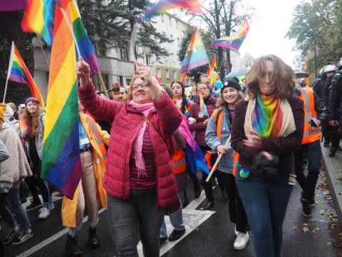 10 miliardów! Tyle ma kosztować Małopolskę „nienawiść” do gejów i lesbijek