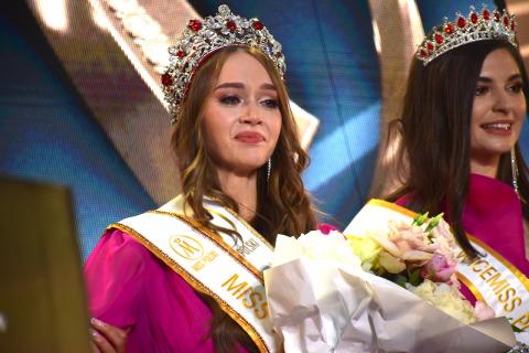 22-letnia Ola Klepaczka z Bukowca została Miss Polski 2022 