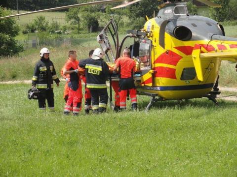Tragiczny wypadek w Szczawie. Pięć osób jest rannych. Jedna była reanimowana