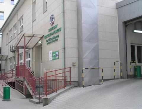 Nowy Sącz: Szpitalny parking znów zamknięty dla pacjentów? Jak się dostać na SOR?
