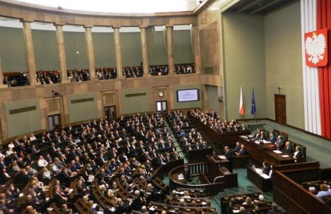 Kadencja samorządów przedłużona do 30 kwietnia. Sejm przegłosował ustawę