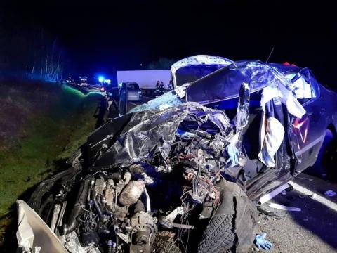 Tragiczny wypadek na drodze krajowej w Witowicach. Zginął młody ksiądz [ZDJĘCIA]