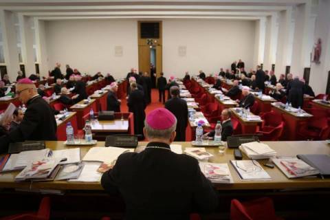 Episkopat Polski: Nie popieramy karania kobiet za aborcję