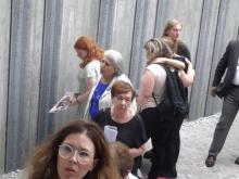 Skwer pamięci przy ul. Tymowskiego w Nowym Sączu otwarty. To pożegnanie 11 966 sądeckich Żydów [Film, ZDJĘCIA]